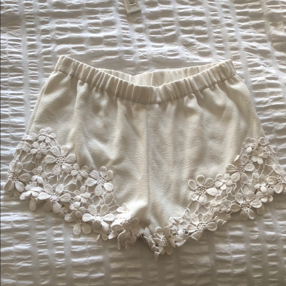 White flower shorts